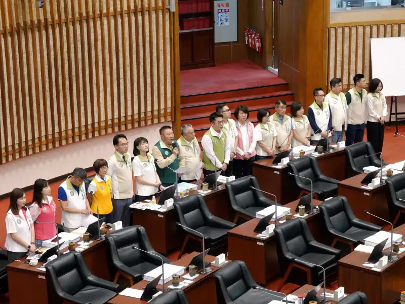 民進黨團質疑未表態主權立場　批柯志恩迴避等同默認