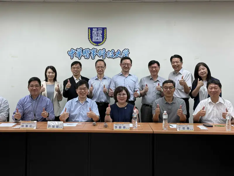 高醫大攜手中華醫大深化合作　推動教學研究與人才培育