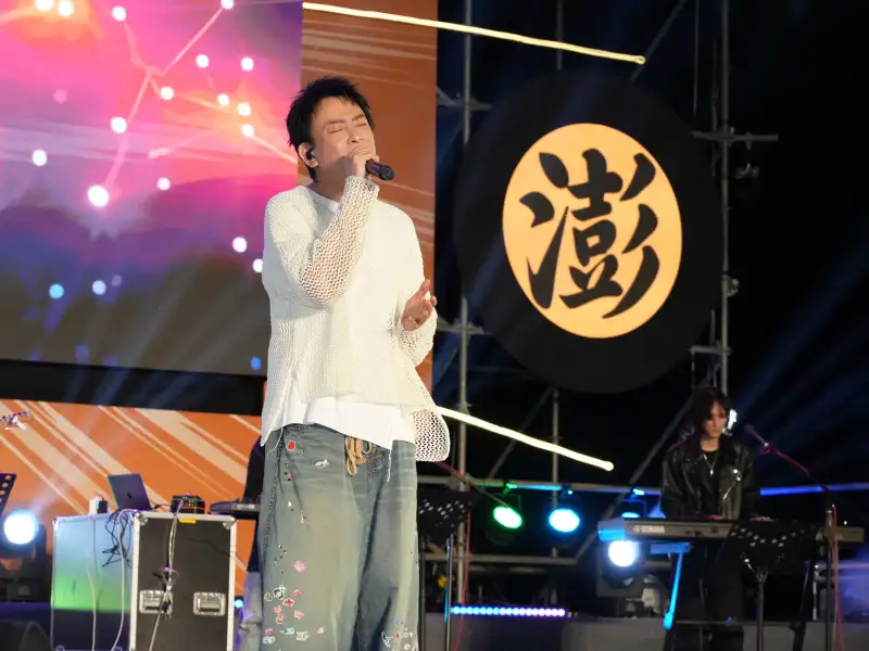 澎湖花火節璀璨開幕　萬人齊聚觀音亭共賞世界級煙火