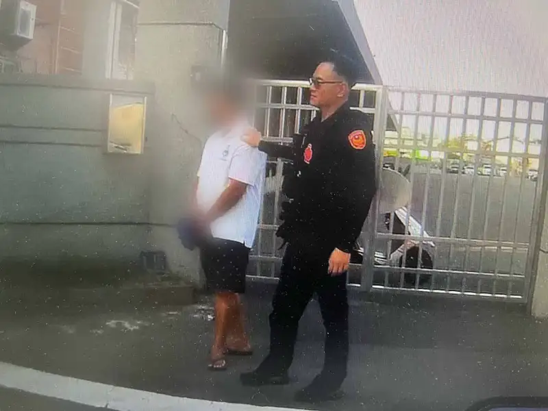 高雄男酒駕拒檢狂逃　撞傷騎士闖國道自摔遭警壓制