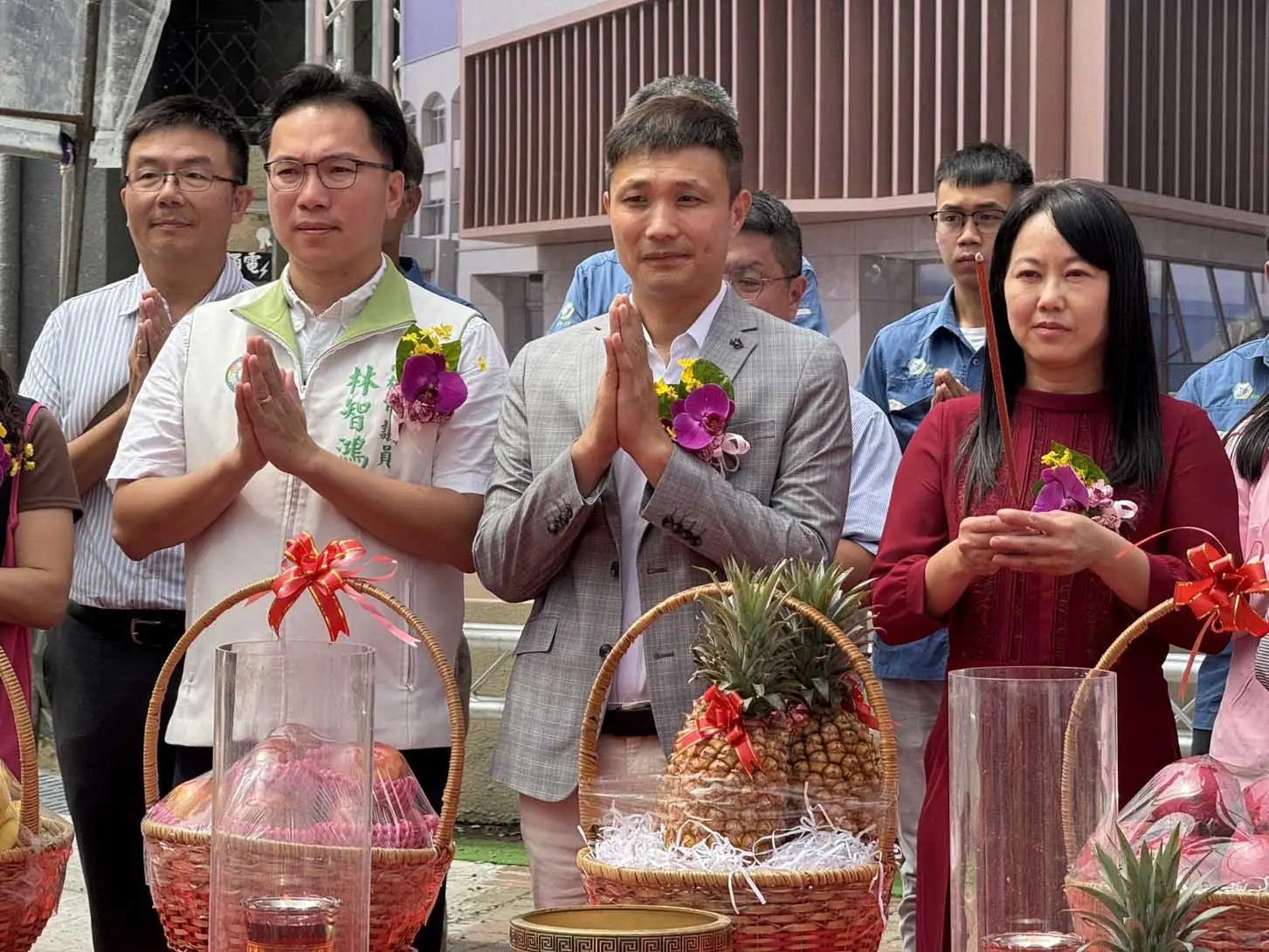 高雄市議員林智鴻出席新甲國小校舍新建工程動土典禮，見證2.7億元重建工程正式啟動。（圖/林智鴻提供）