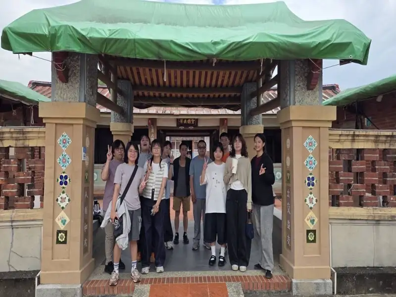 江家古厝導覽解說,深入認識楠西客家庄文化與傳統建築特色。(圖/臺南市政府客委會提供)