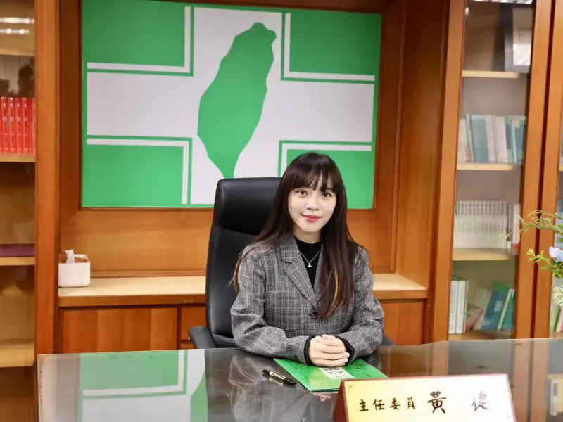 黃捷接任民進黨高雄市黨部主委　宣布籌組「主委聯誼會」迎戰年底選舉