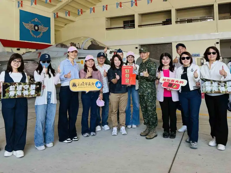 高市議會國民黨團赴清泉崗勞軍　黃香菽：地方民代永遠是國軍最堅實後盾