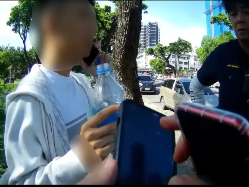 謊報身分仍難逃警法眼！高雄男身背8條通緝　事故現場遭警識破逮捕