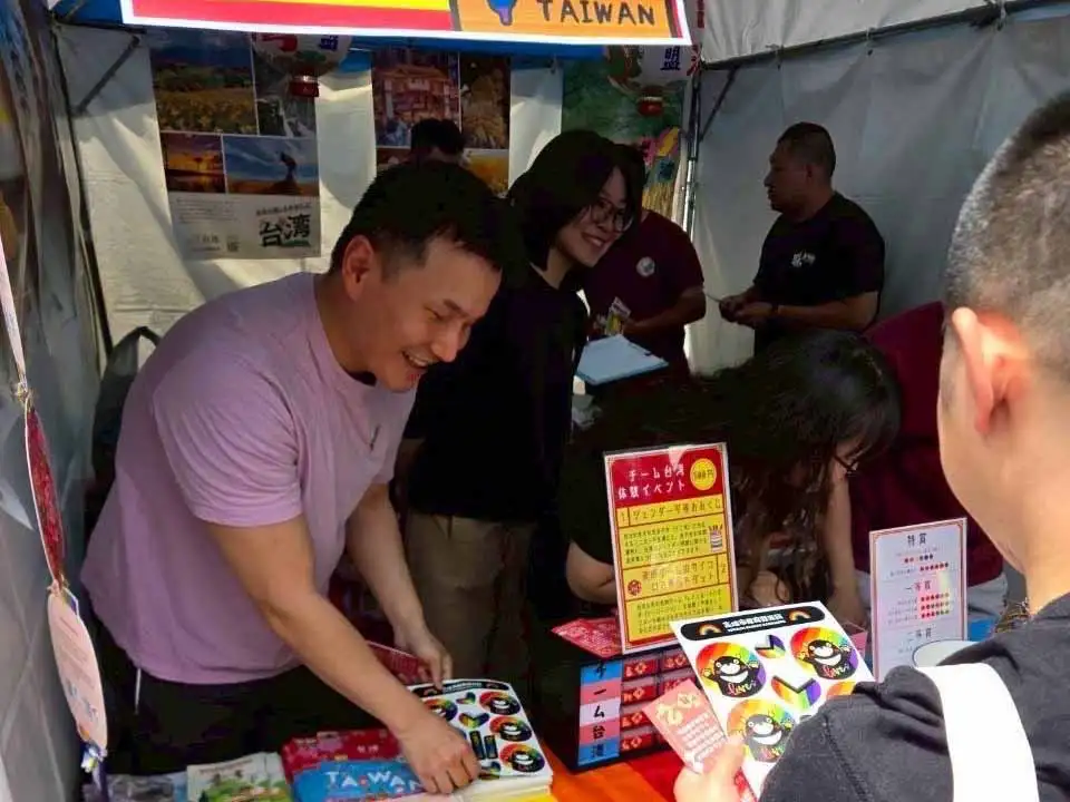高雄市政府觀光局持續推動性別友善旅宿認證計畫，透過認證制度、教育訓練及國際行銷，協助旅宿業者提升性別友善服務品質，朝今年突破100家認證旅宿目標邁進。（圖/高雄市政府觀光局提供）