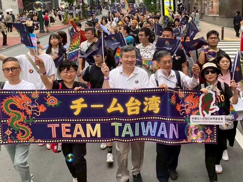 高雄市政府觀光局持續推動性別友善旅宿認證計畫，透過認證制度、教育訓練及國際行銷，協助旅宿業者提升性別友善服務品質，朝今年突破100家認證旅宿目標邁進。（圖/高雄市政府觀光局提供）