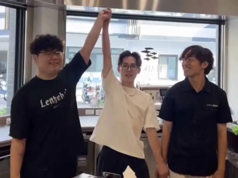 再奪全國冠軍！崑山科大林泓翮稱霸HAIKEI全國咖啡拉花賽