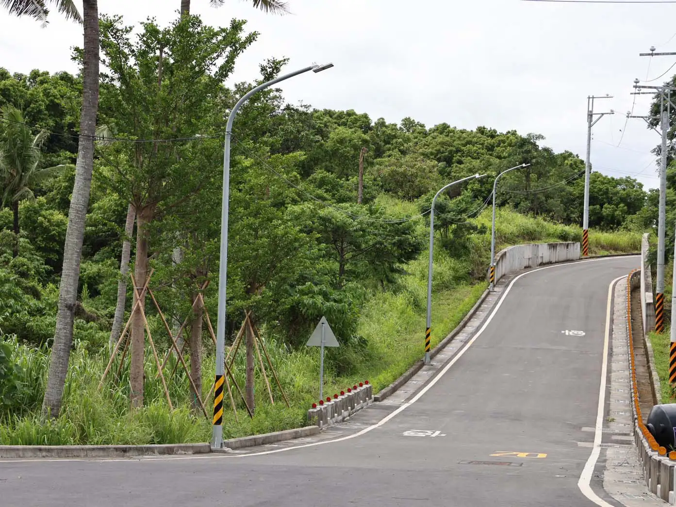 砲校遷建是地方長年期待的重要建設，聯外道路完工後，將兼顧國防需求與地方發展，提升整體交通效益。（台南市政府提供）