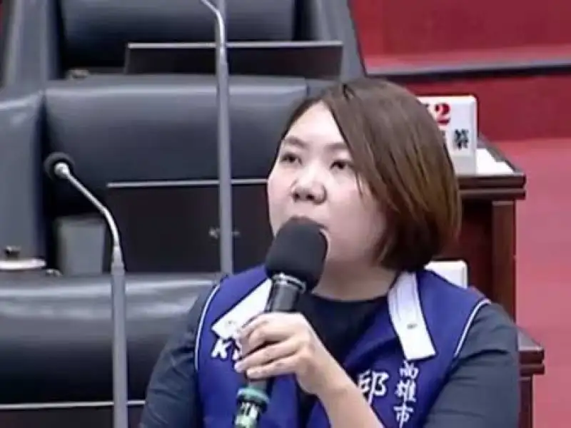 邱于軒攜手劇團推反毒宣導 寓教於樂深化校園拒毒教育