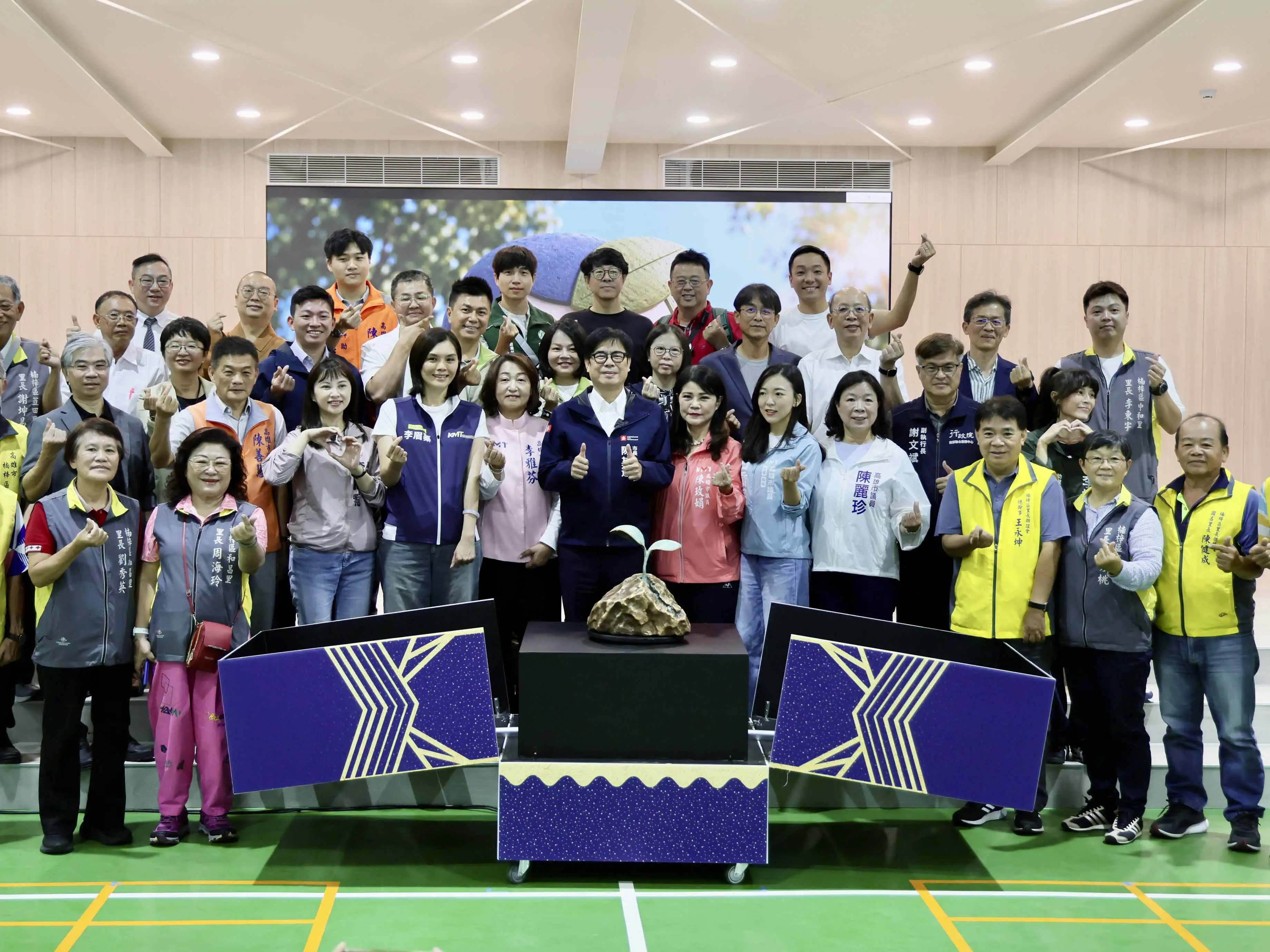 高雄市長陳其邁3日出席藍田國小開箱日暨啟用典禮。（高雄市府提供）