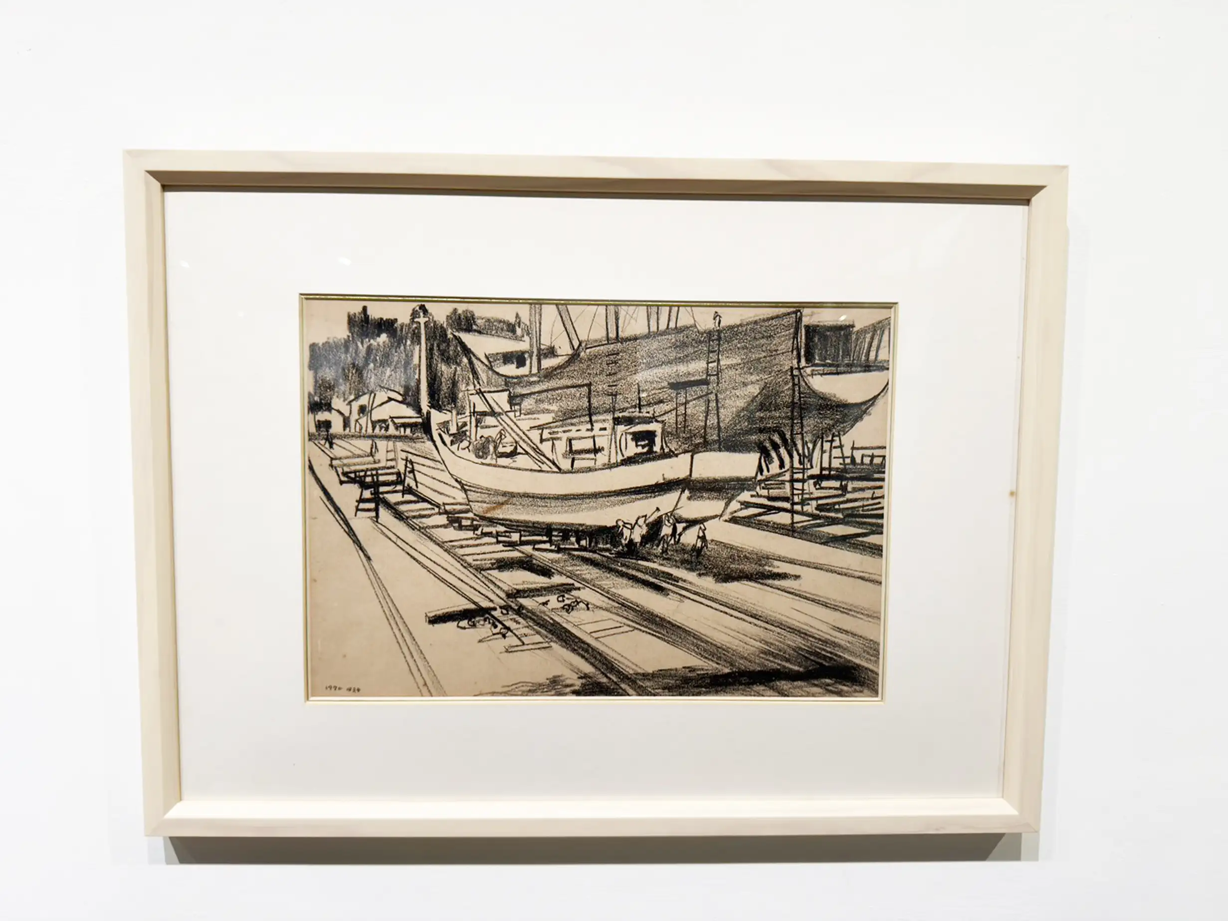 董日福1970年代運河系列畫作，以黑白素描刻畫台南運河船塢歲月，透過細膩線條保存府城港灣景致，見證運河百年歷史軌跡。(記者張振興攝)