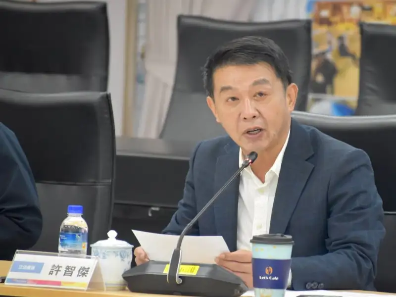 許智傑力促高雄機場升級  航點恢復35個 第四安檢線將啟用