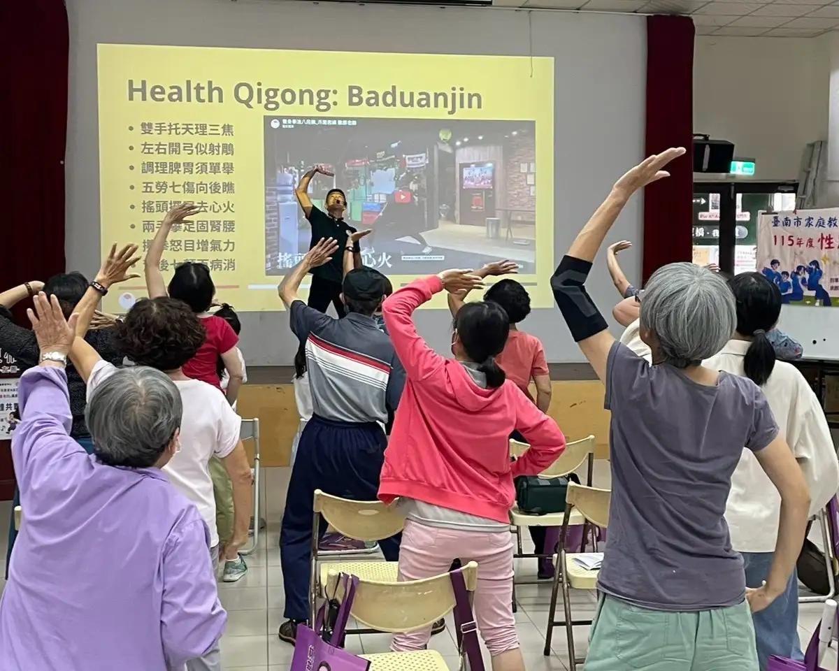 「與身心健康有約」系列講座，邀請台南市政府法制處副處長、前主任消保官馮祺雯開講。(中華醫事科技大學提供)