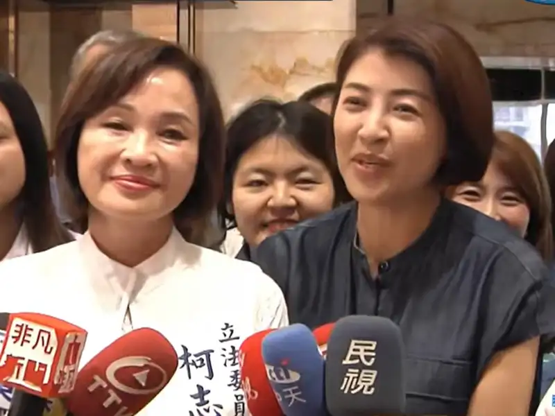 柯志恩成立南高雄後援會　許淑華南下相挺 2000人齊喊凍蒜