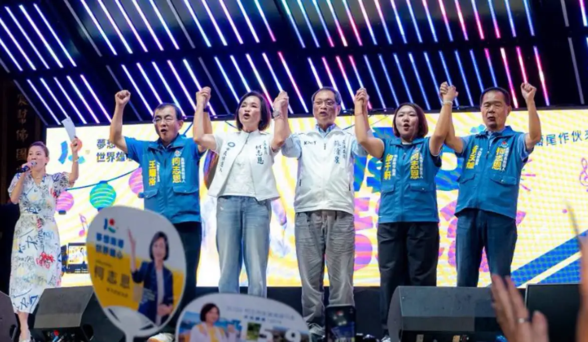 柯志恩6日走訪大寮，關心國道7號、道路改善及工程交通維持等地方議題，強調公共建設應從居民實際需求出發。（柯志恩團隊提供）