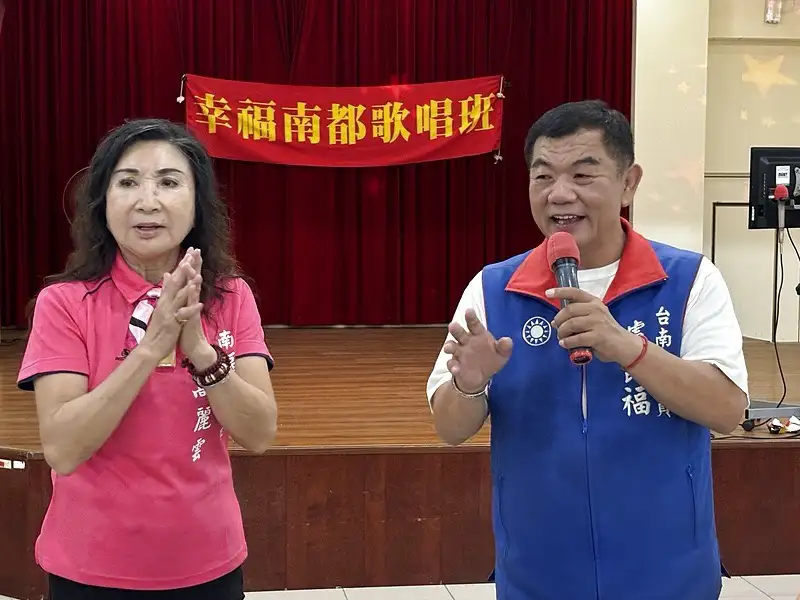 一人一道菜凝聚南都里鄰里情 居民共享佳餚歡唱共度好時光