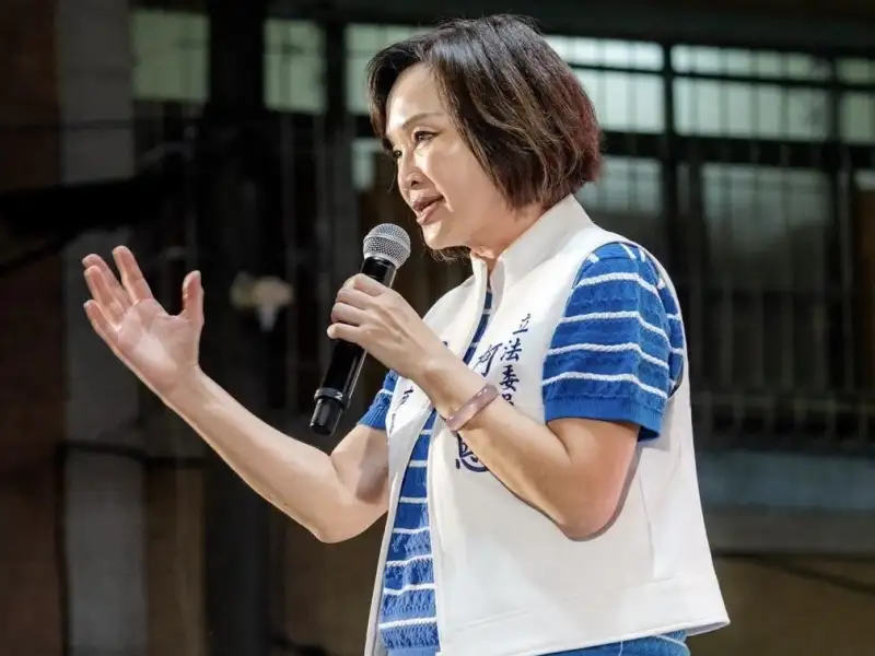 前鎮漁港試營運方案出爐  柯志恩籲真正解決攤商、漁民需求