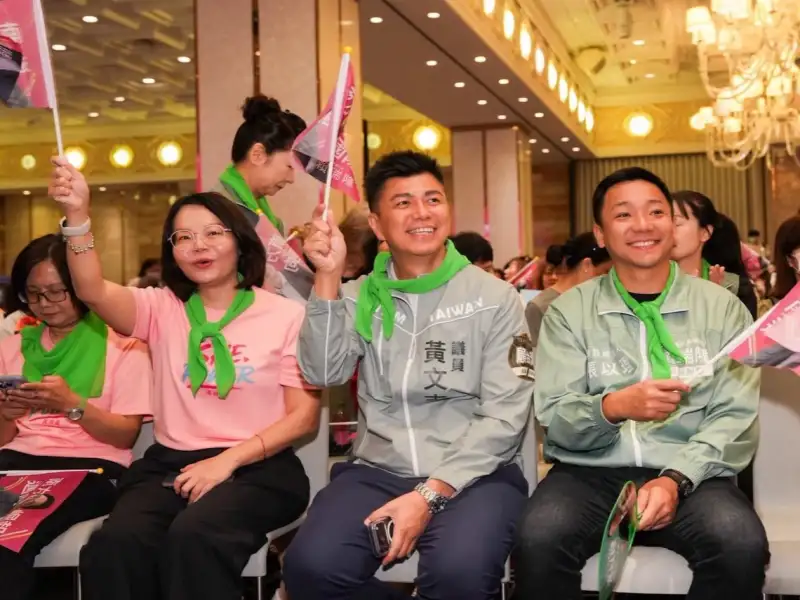 蕭美琴南下高雄力挺賴瑞隆  湯詠瑜談女性家庭照顧壓力