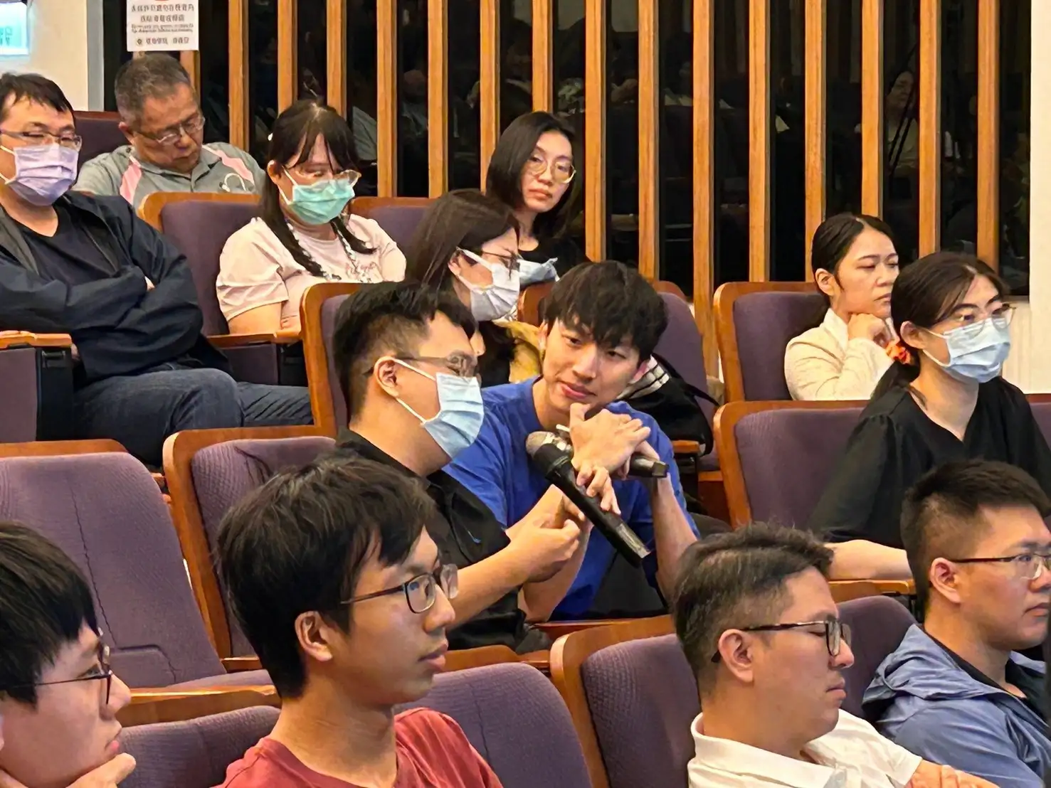 nuva創辦人林上哲與學員互動。(圖/南方實作基地提供)