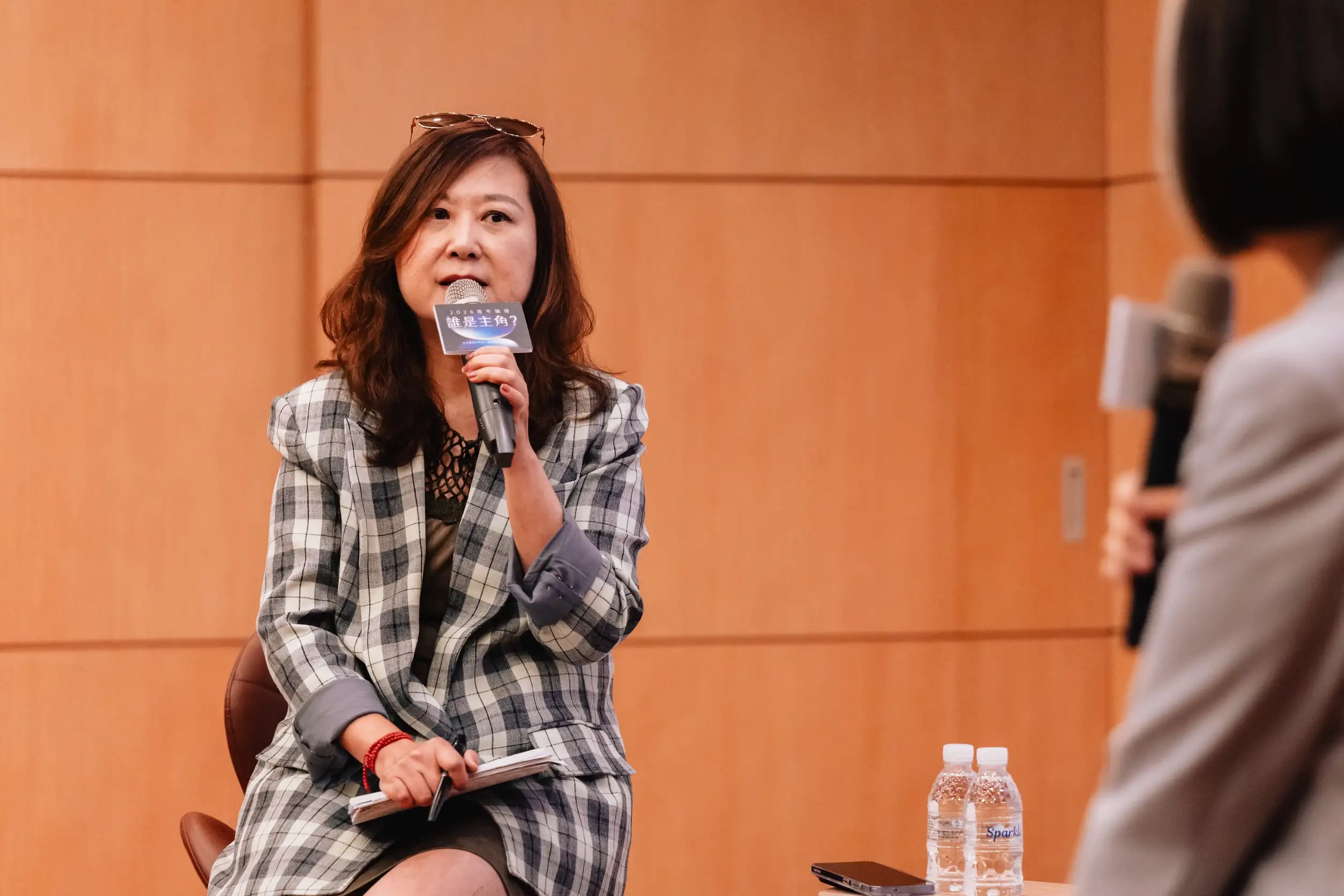 曜誠溝通顧問有限公司董事長暨前奧美集團董事總經理謝馨慧分享。(圖/南方實作基地提供)