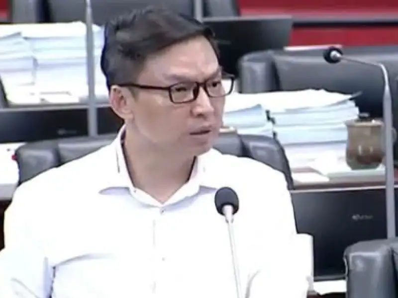 讓敬老卡更貼近長輩需求  黃文益促擴大醫療使用範圍