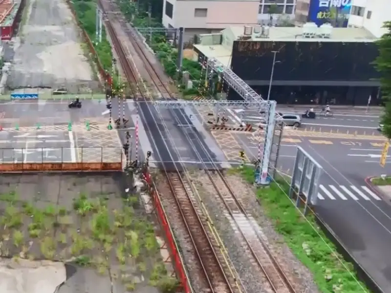 南鐵下地通車倒數  開元路18日率先打通平面道路