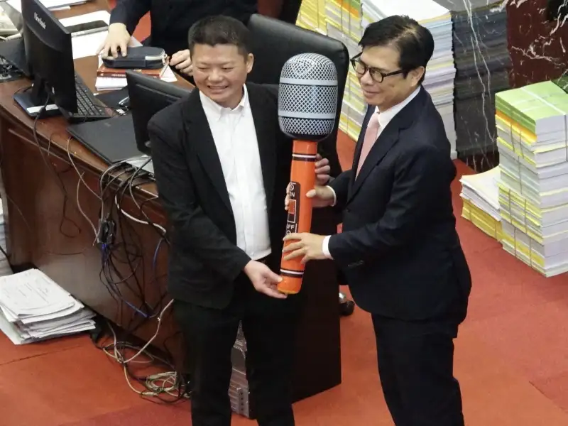 高雄車站周邊迎建設挑戰  曾俊傑要求兼顧商圈生存