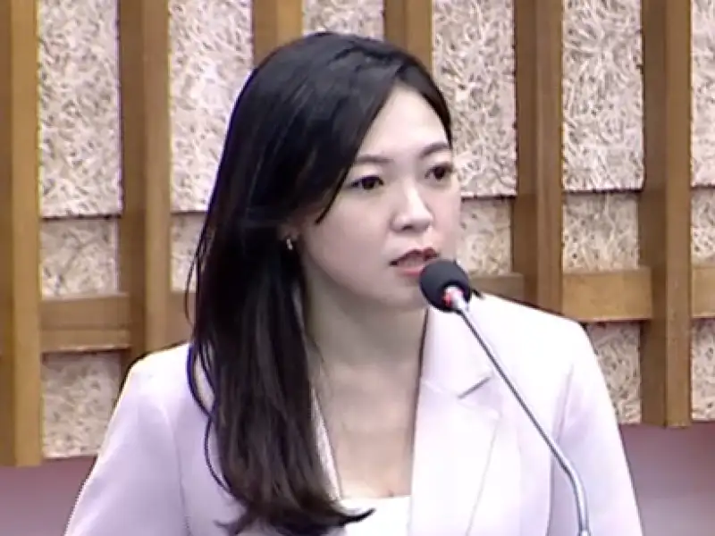白喬茵肯定跨黨派市政合作  陳其邁感謝監督與建言