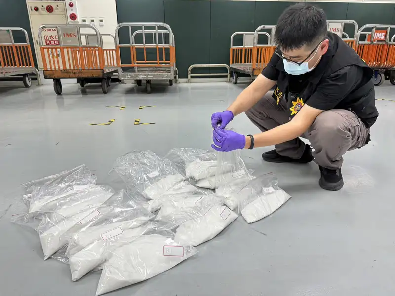 刑事局南打查獲運毒集團將毒品封裝於金屬材質之機械軸承內，查扣高達10公斤毒品愷他命。（圖/刑事局南打提供）