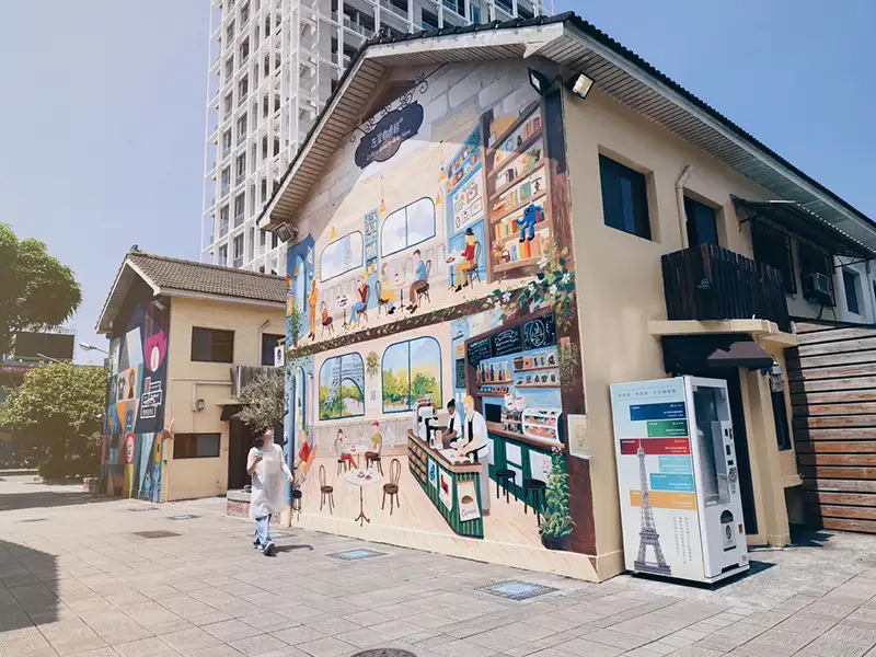 左岸咖啡館實體快閃店進駐臺南藍曬圖，打造最美的法式品飲空間。(圖/統一企業提供)