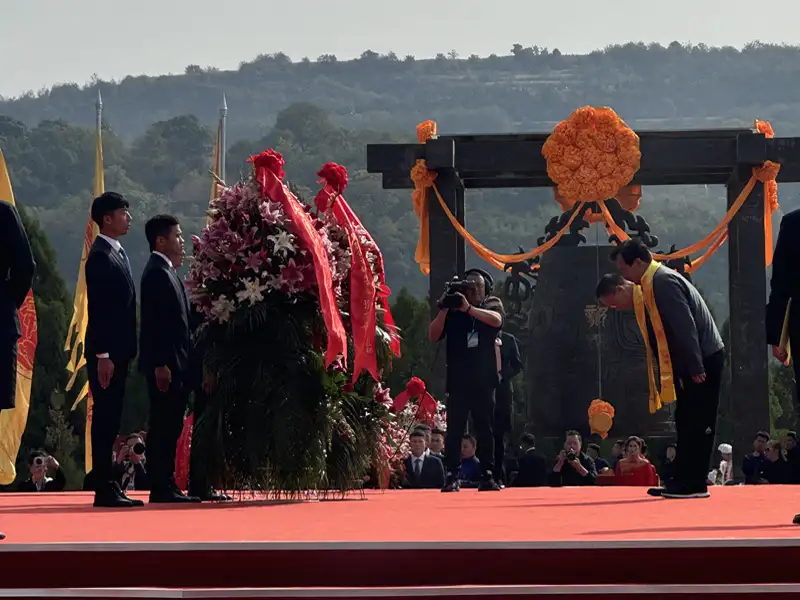 黃帝陵祭祀活動中的獻花儀式，是表達後人對軒轅黃帝的敬仰與尊崇。