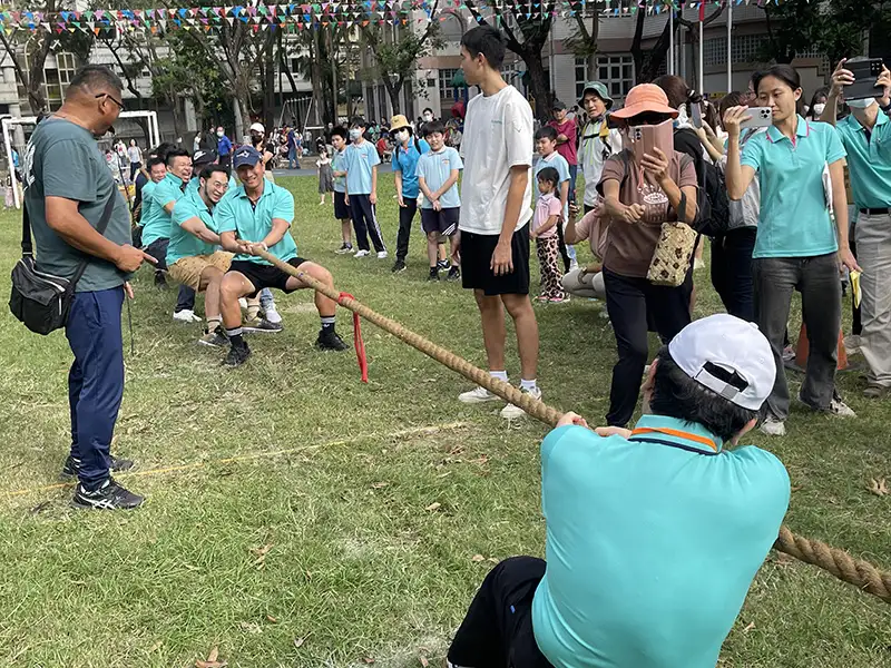 高雄建國國小校慶暨社區聯合運動會師生與民眾熱情參與