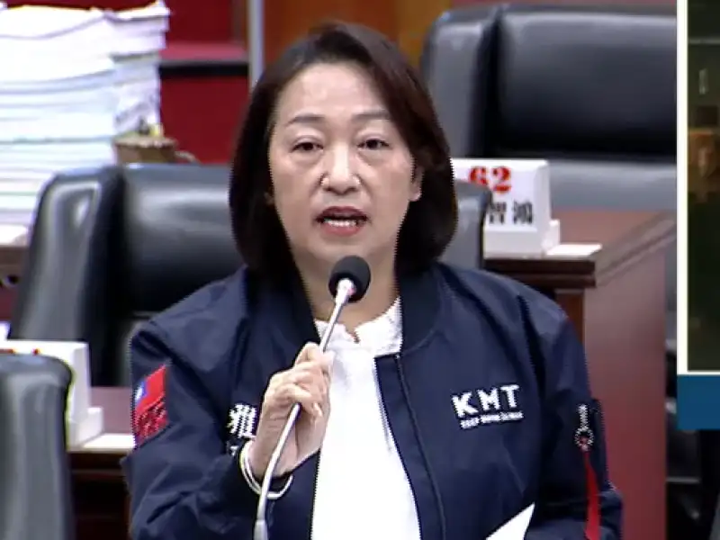 市議員李雅芬 建議楠梓坑人口成長快速 建議應於文中十五設立新校或評估增設國中