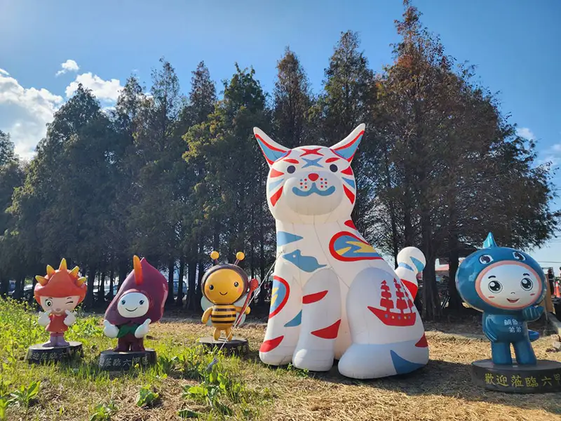 巷仔Niau坐鎮落羽松林(圖/台南市觀光旅遊局提供)