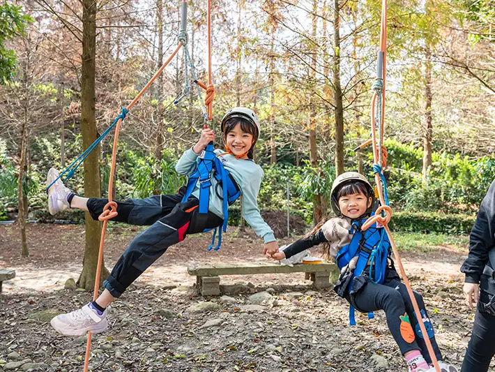 築夢森居探索生態農場-攀樹體驗。(圖/嘉義縣文化觀光局提供)