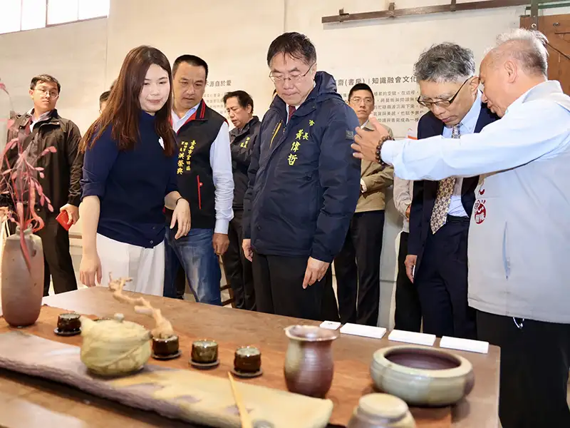 隆田Cha Cha文化資產教育園區舉辦新春特展「邸灣島-臺南工藝新舊融合」。(圖/隆田CHACHA文化資產教育園區)