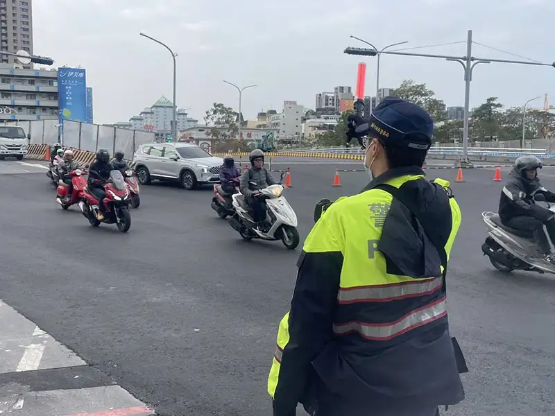 春節期間中西區赤崁孔廟文化園區及海安商圈美術館 南警交管措施。(圖/南市第二分局)