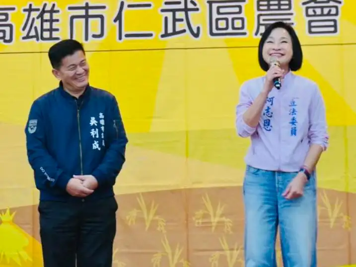 國民黨立委柯志恩繼續走訪農會、傾聽在地心聲,她表示,她會在立法院繼續照顧農民的權益。(記者吳文欽攝)