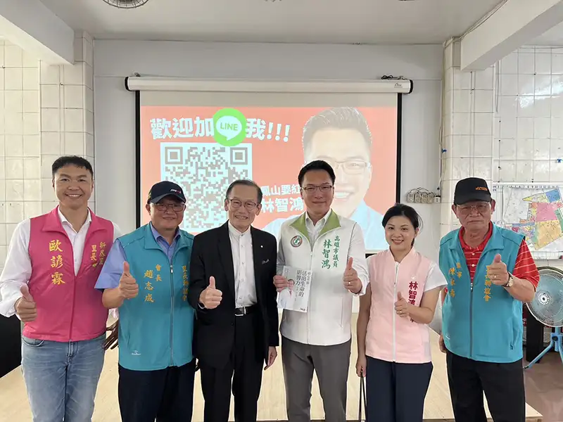 市議員林智鴻邀請義大醫院院長杜元坤,舉辦「音樂,運動,醫療,慈悲的斜槓人生」台灣勵志協會社區醫療講座。(記者吳文欽攝)