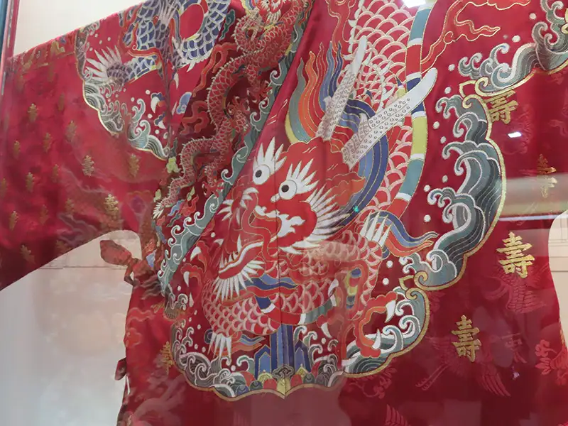 穿越千年的東方瑰寶　雲錦在南京華麗綻放現代風華
