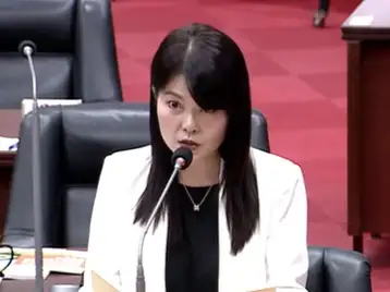 高雄市議會一日下午召開文化局行政法人營運效益專案報告。(記者吳文欽攝)