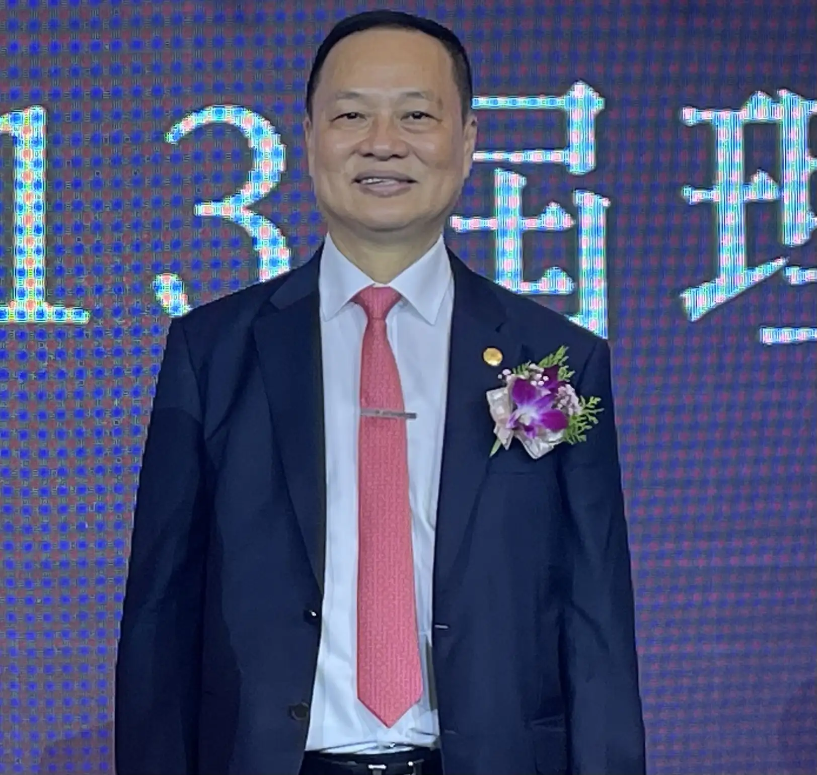 中藥商業同業公會全國聯合會理事長謝慶堂呼籲,社會各界正視中藥產業正在面對的斷層與挑戰。(記者吳文欽攝)