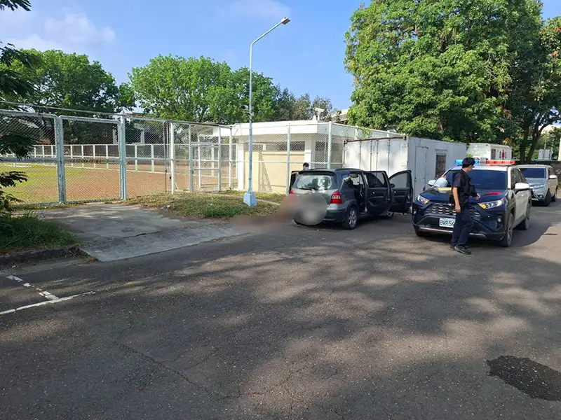 楠梓區車內發現2人陳屍 疑為父女關係
