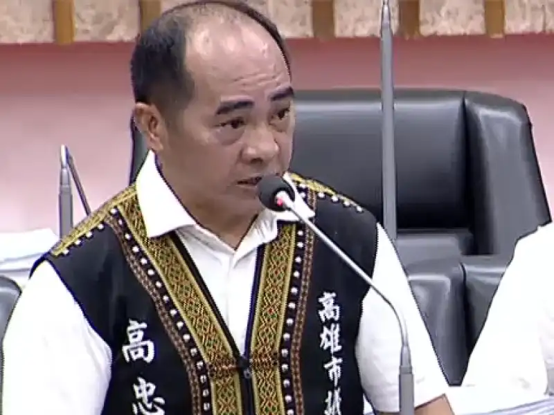 原住民議員攜獵槍質詢 呼籲槍枝自主管理