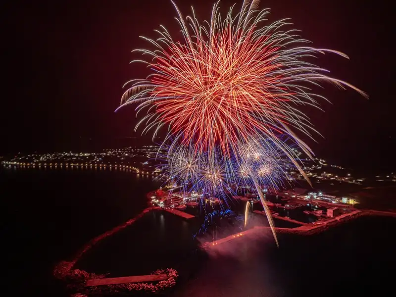 花火節七美場華麗登場　超過5,000發煙火點亮離島夜空