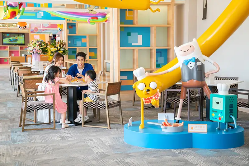 和逸飯店·臺南西門館的Cozzi KITCHÉN親子餐聽打造親子同樂環境。(圖/和逸飯店西門館 提供)