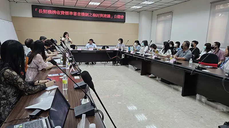 高雄市議會三讀通過,義勇人員福利補助上限調升為千元。(記者吳文欽 攝)