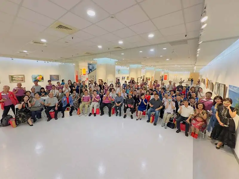 參展者與來賓大合照。(記者吳文生攝)