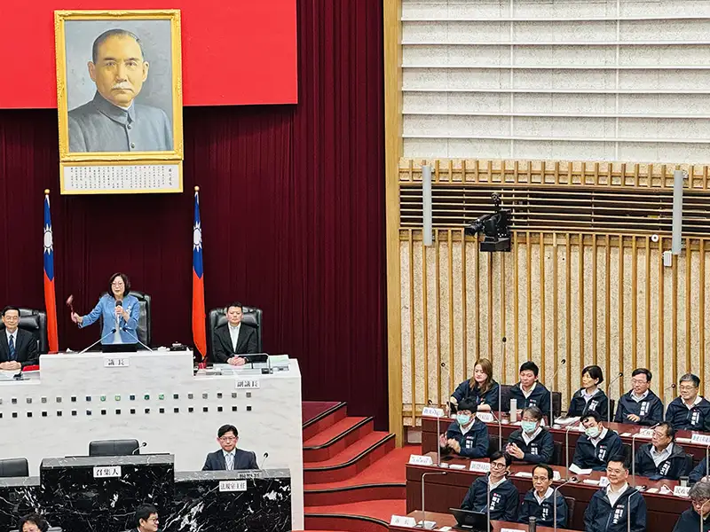 高雄市率先通過碳預算 成全國首例 議會將強力監督落實